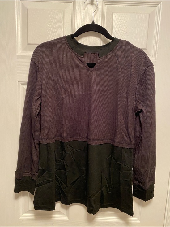 Cnlinkco Tops - Cnlinkco Two-Tone Long Sleeve Loose Fit Top…size S